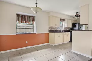 1705 20th Ave N, Texas City, TX 77590 - Photo 12