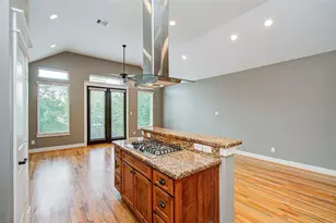 1034 Dunbar St, Houston, TX 77009 - Photo 10