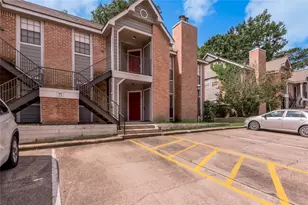 2401 Sycamore Ave, Huntsville, TX 77340 - Photo 4