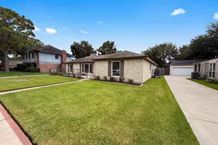 14923 Aspen Hills Dr, Houston, TX 77062 - Photo 22