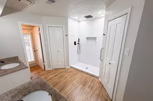 14923 Aspen Hills Dr, Houston, TX 77062 - Photo 12