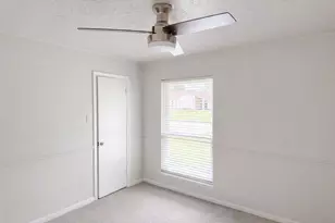 14923 Aspen Hills Dr, Houston, TX 77062 - Photo 16