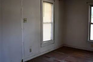 805 Caldwell St, Lexington, TX 78947 - Photo 26