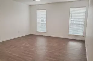 361 N Post Oak Ln, Houston, TX 77024 - Photo 12