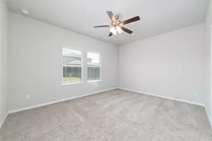 910 Modesto Dr, Rosharon, TX 77583 - Photo 8
