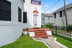 1919 Rosenberg St, Galveston, TX 77550 - Photo 34