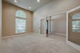 5810 Emmit Creek Ln, Sugar Land, TX 77479 - Photo 8