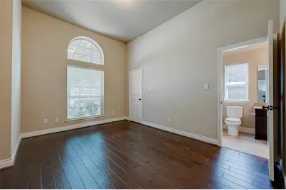 5810 Emmit Creek Lane, Sugar Land, TX 77479 - Photo 10