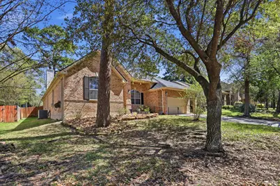 2507 Franklin Woods Drive, Conroe, TX 77304 - Photo 2