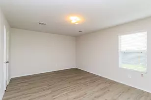 21819 King Hts Ln, Houston, TX 77073 - Photo 12