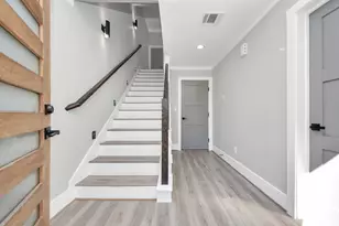 604 W 28th St, Houston, TX 77008 - Photo 4