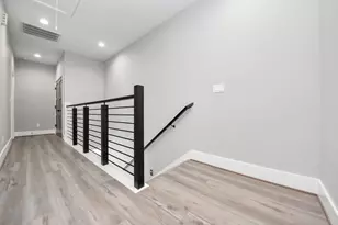 604 W 28th St, Houston, TX 77008 - Photo 18