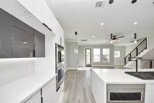 604 W 28th St, Houston, TX 77008 - Photo 8