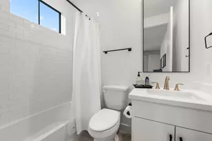 1721 Utah St, Houston, TX 77007 - Photo 8