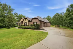 11605 Princess Margaret Ct, Montgomery, TX 77316 - Photo 4