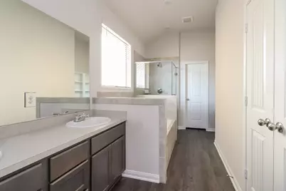 14701 Country Club Road, Beaumont, TX 77705 - Photo 12