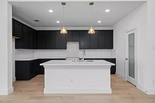 309 Gambels Quail Rd, Waller, TX 77484 - Photo 6