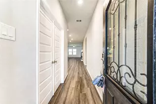 1218 Glendora Dr, Rosharon, TX 77583 - Photo 2