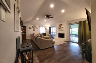 9406 Walnut Glen Dr, Houston, TX 77064 - Photo 6