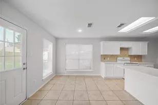 19723 Stoneport Ln, Katy, TX 77449 - Photo 12