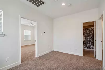 5402 Jonathan Lane, Houston, TX 77011 - Photo 16