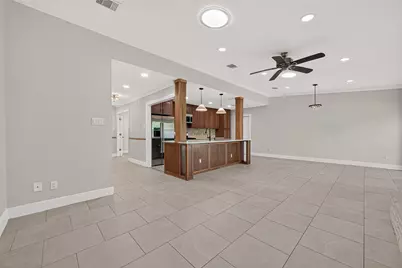 11126 Cedarhurst Drive, Houston, TX 77096 - Photo 12