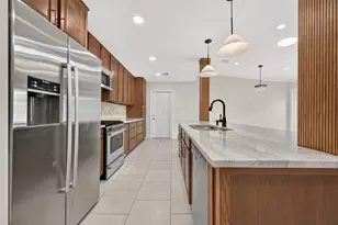 11126 Cedarhurst Dr, Houston, TX 77096 - Photo 4