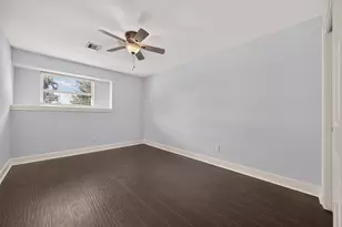 11126 Cedarhurst Dr, Houston, TX 77096 - Photo 34