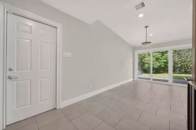 11126 Cedarhurst Drive, Houston, TX 77096 - Photo 22