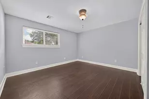 11126 Cedarhurst Dr, Houston, TX 77096 - Photo 38
