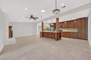 11126 Cedarhurst Dr, Houston, TX 77096 - Photo 14
