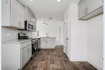 440 Bryan Way, Angleton, TX 77515 - Photo 6