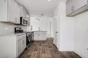 440 Bryan Wy, Angleton, TX 77515 - Photo 6