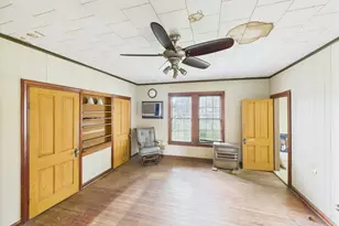 305 W Converse St, Weimar, TX 78962 - Photo 22