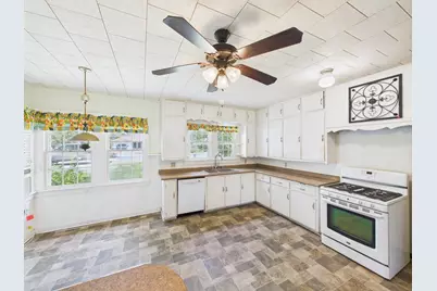 305 W Converse Street, Weimar, TX 78962 - Photo 26