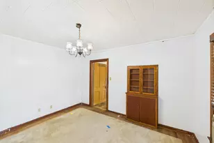 305 W Converse St, Weimar, TX 78962 - Photo 4