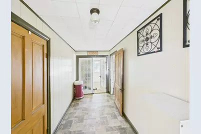 305 W Converse Street, Weimar, TX 78962 - Photo 24