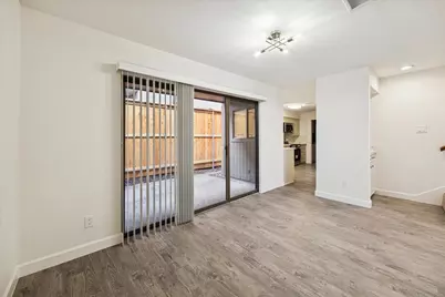 2000 Nantucket Drive, Houston, TX 77057 - Photo 4