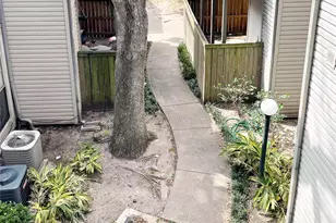 9707 Richmond Ave, Houston, TX 77042 - Photo 10