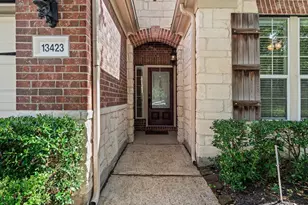 13423 Hartland Lake Ln, Houston, TX 77044 - Photo 2