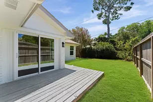 12823 Ashford Hills Dr Dr, Houston, TX 77077 - Photo 26