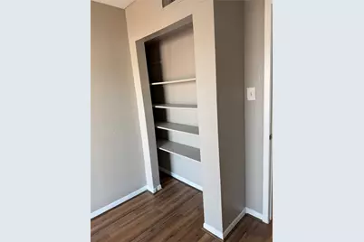2816 S Bartell Drive, Houston, TX 77054 - Photo 10