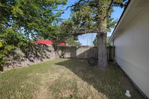 1000 Laredo Ct, College Station, TX 77845 - Photo 24