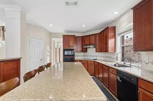 2614 Sunset Lake Dr, Sugar Land, TX 77478 - Photo 14