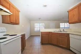 11148 Opatrny Meadows Ln, Houston, TX 77064 - Photo 6