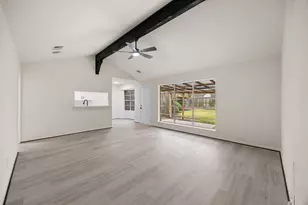 12123 Plumpoint Dr, Houston, TX 77099 - Photo 4