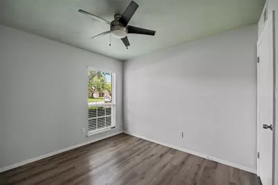 10122 Green Valley Lane, Houston, TX 77064 - Photo 10