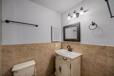 10122 Green Valley Lane, Houston, TX 77064 - Photo 18