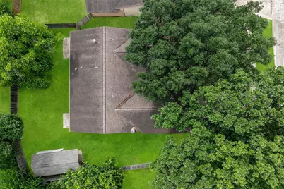 10122 Green Valley Lane, Houston, TX 77064 - Photo 22