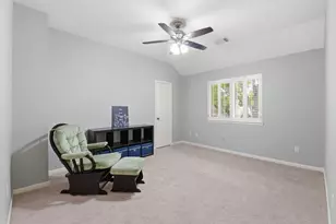 19211 E Larah Ln, Houston, TX 77094 - Photo 36